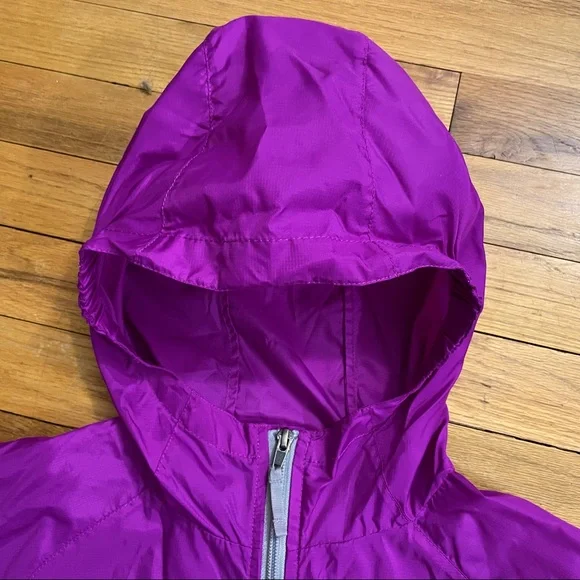 🎉13X HP🎉10/12 Girls The North Face Lightweight Rain Jacket - Picture 7 of 11